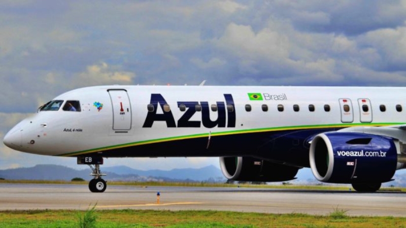 Azul suspende voos comerciais para Cabo Frio