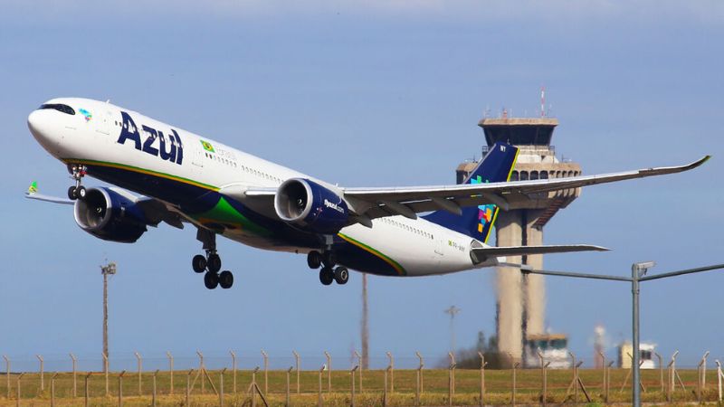 Azul impulsiona voos regionais e bate recorde com 23,7 milhões de passageiros