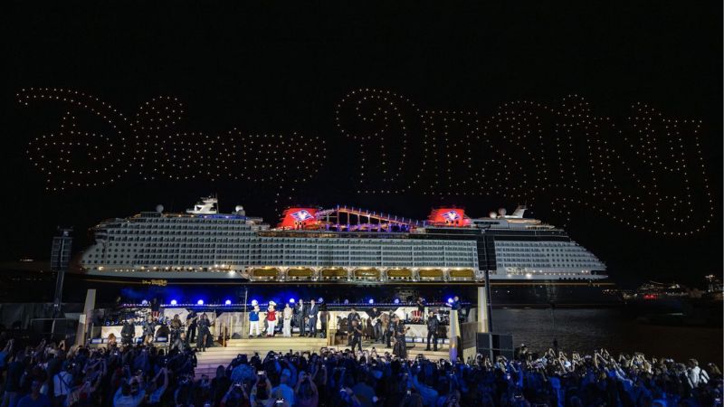 Disney batiza o novo navio Destiny em cerimônia mágica em Fort Lauderdale